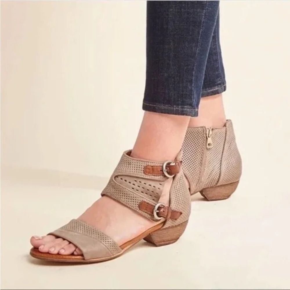 Miz‎ Mooz Colette Pebble Leather Ankle Cuff Heels Sz 40/US 9-9.5